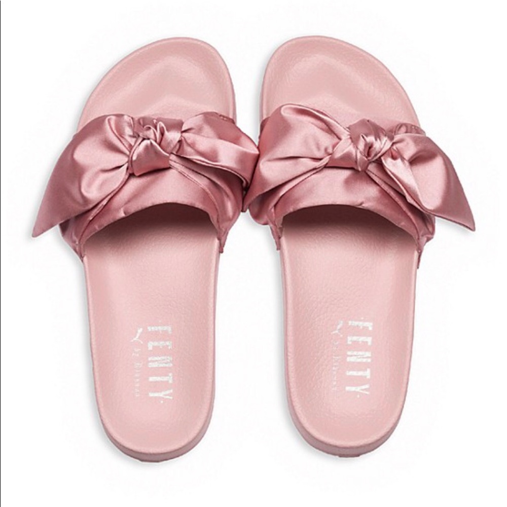 Rihanna FENTY bow slides